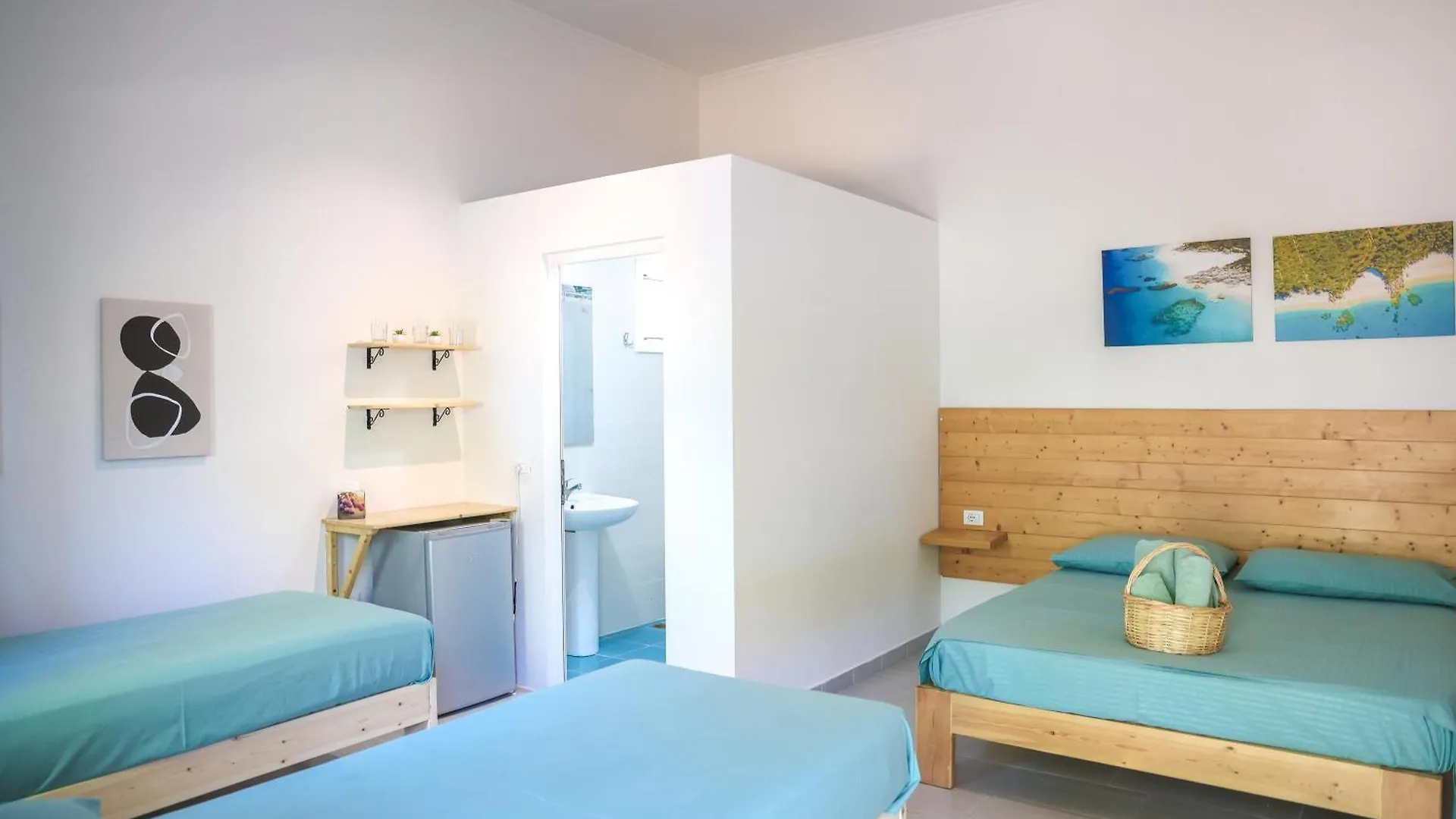 Casablanca Rooms Dhermi 0*,  Albania