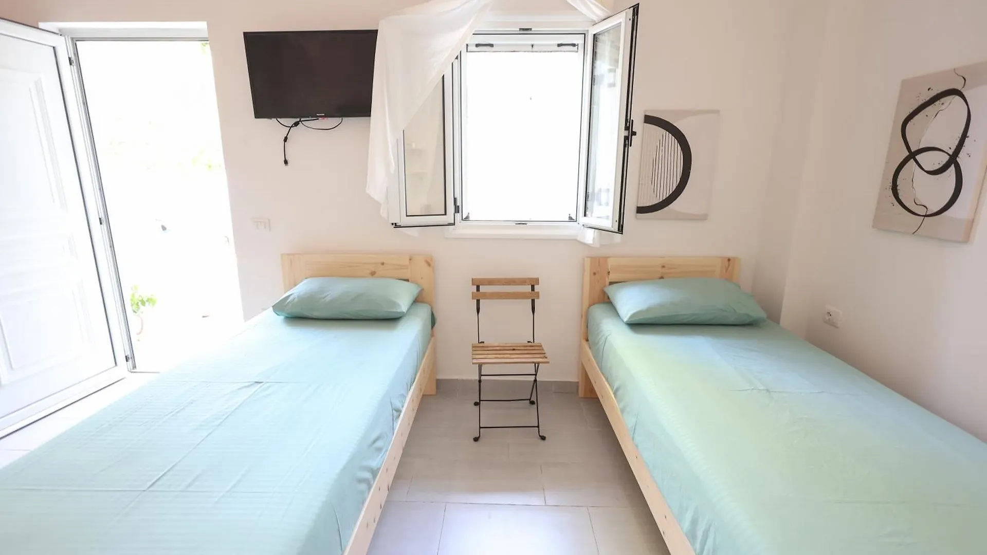 Casablanca Rooms Dhermi Guest house