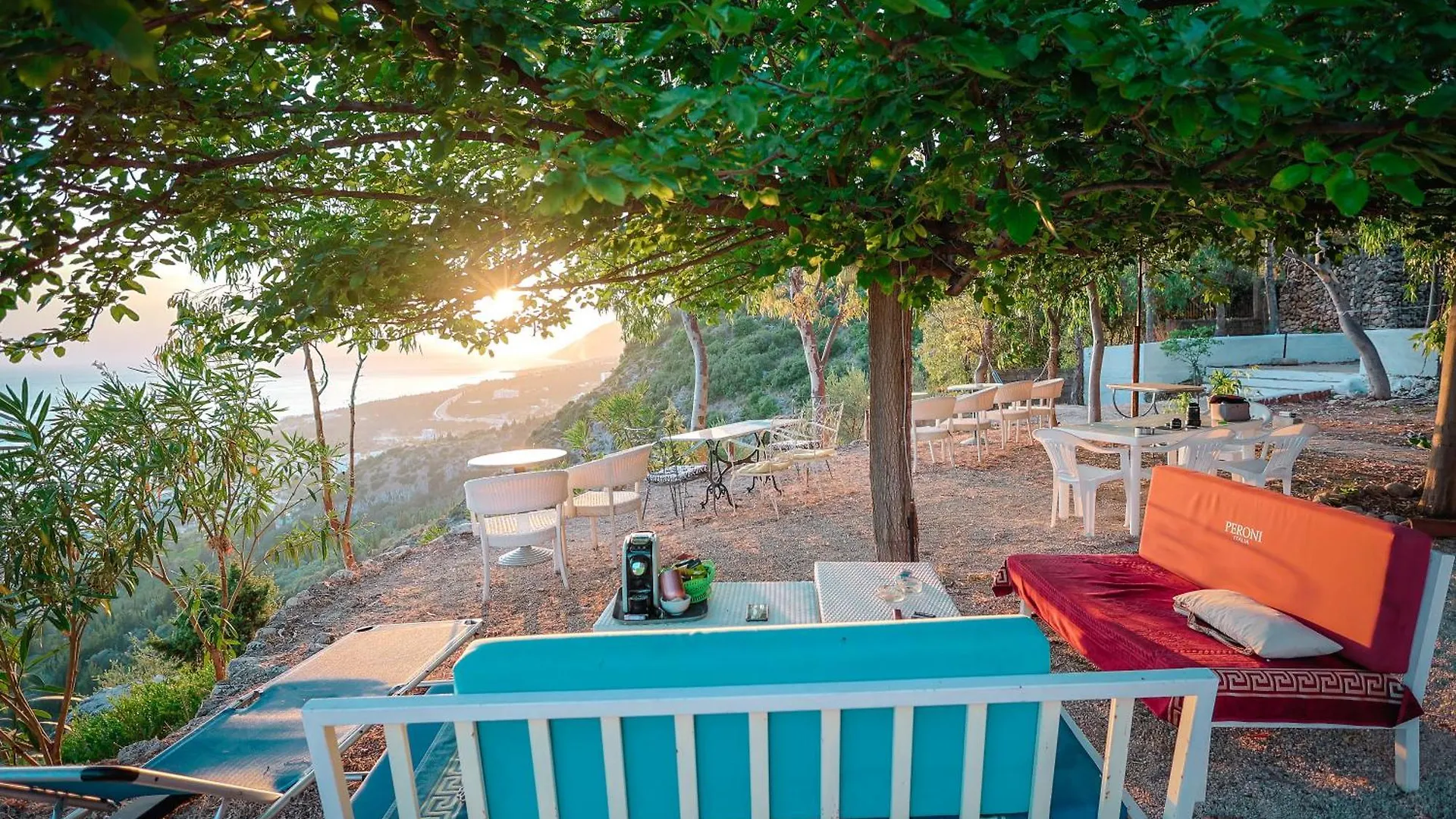 Casablanca Rooms Dhermi Guest house