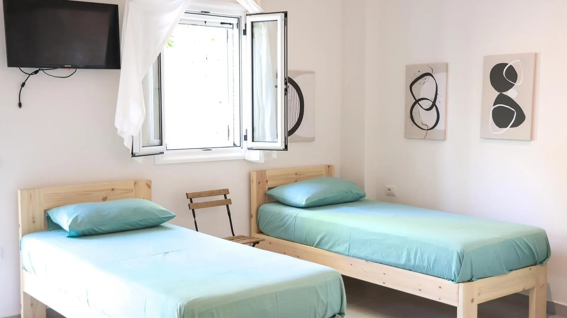 Casablanca Rooms Dhërmi 0*,