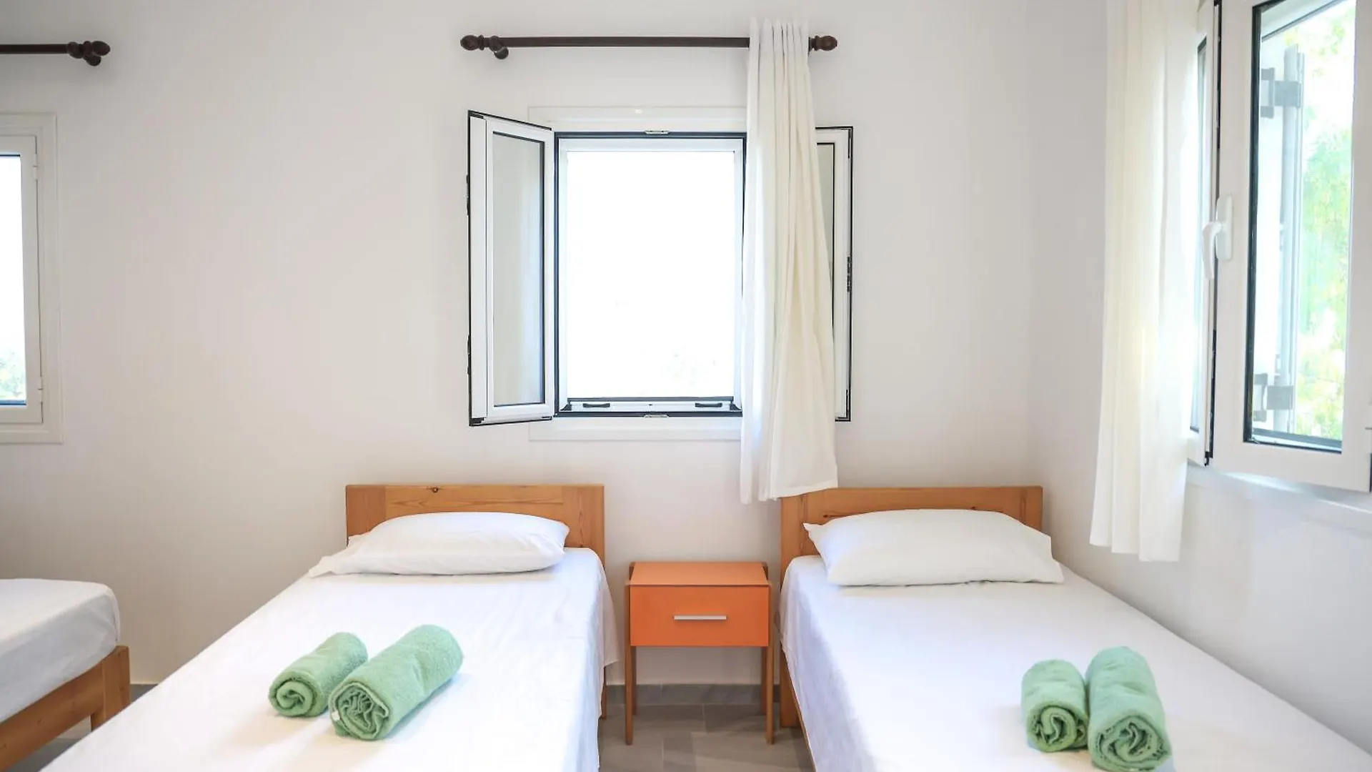 Casablanca Rooms Dhërmi 0*,